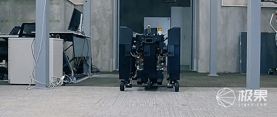 Sony built a robot just to "move bricks"! With a 20kg payload, six legs can roll and climb...(图12)