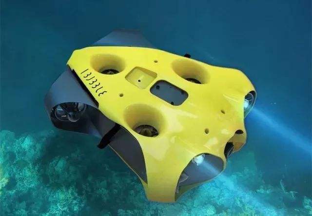 New way to be a black technology guy---Underwater drones(图1)