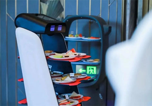 Japanese catering industry ushered in a trend of "difficult recruitment", robot waiters so